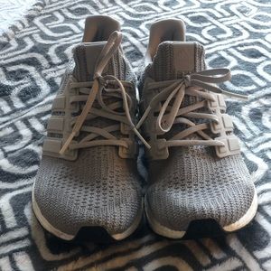 Ultraboost Triple Grey